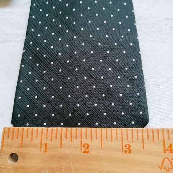 Lauren Ralph Lauren Silk Necktie Tie Textured Black White Dots Hand Finished. T - Picture 6 of 9